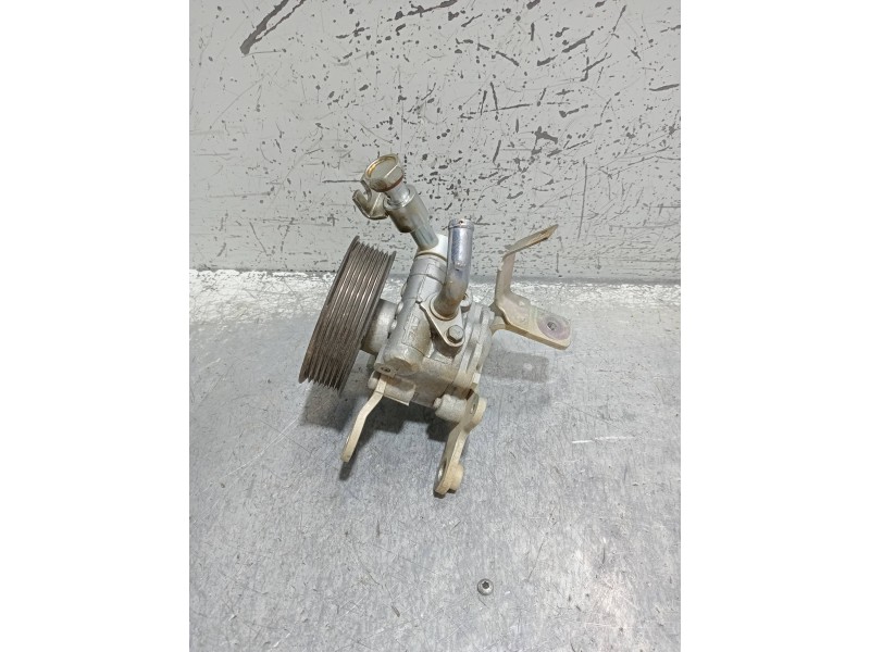 Recambio de bomba direccion para nissan navara pick-up d23 2.3 dci referencia OEM IAM   