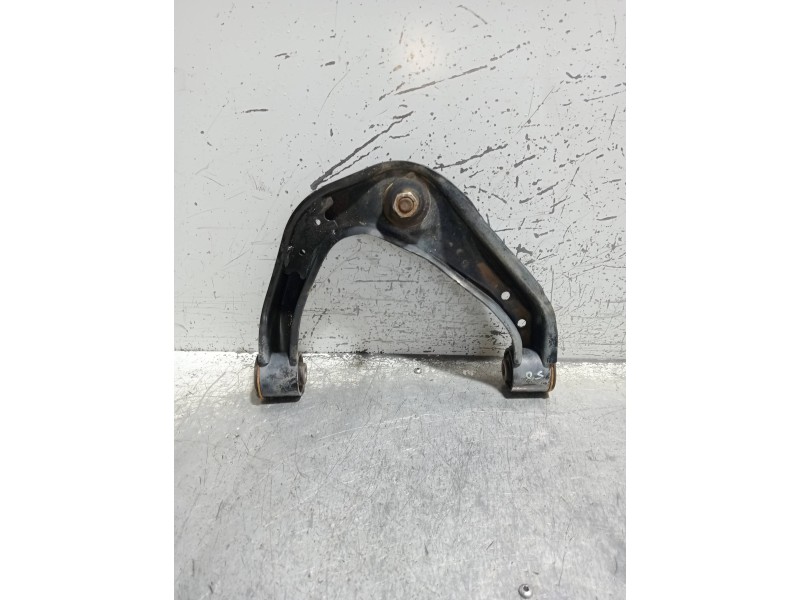 Recambio de brazo suspension superior delantero izquierdo para nissan navara pick-up d23 2.3 dci referencia OEM IAM   