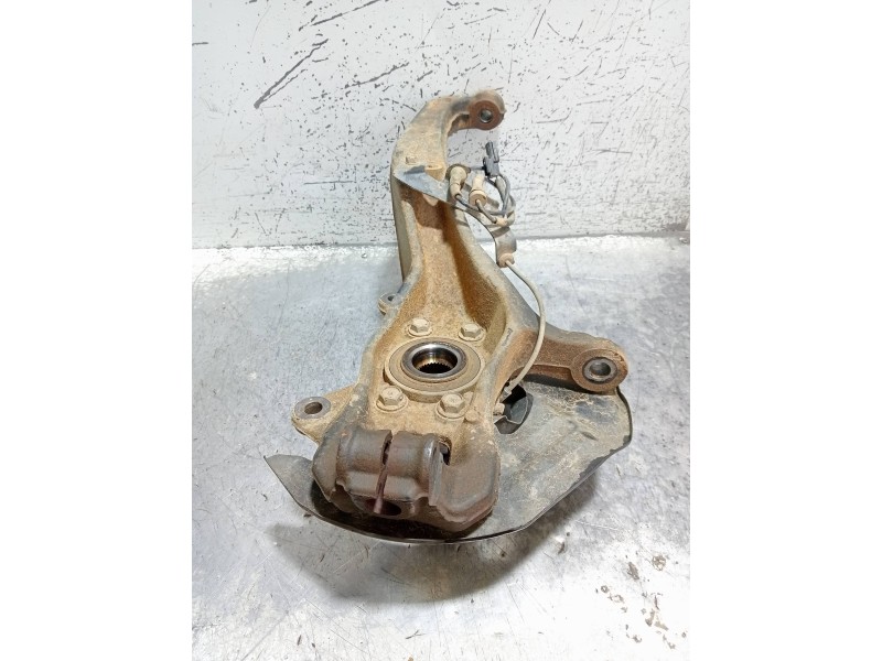 Recambio de mangueta delantera izquierda para nissan navara pick-up d23 2.3 dci referencia OEM IAM   