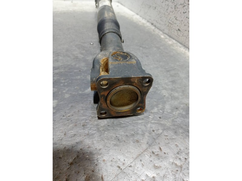 Recambio de transmision central delantera para nissan navara pick-up d23 2.3 dci referencia OEM IAM 372004JA0A 10003743 19115065