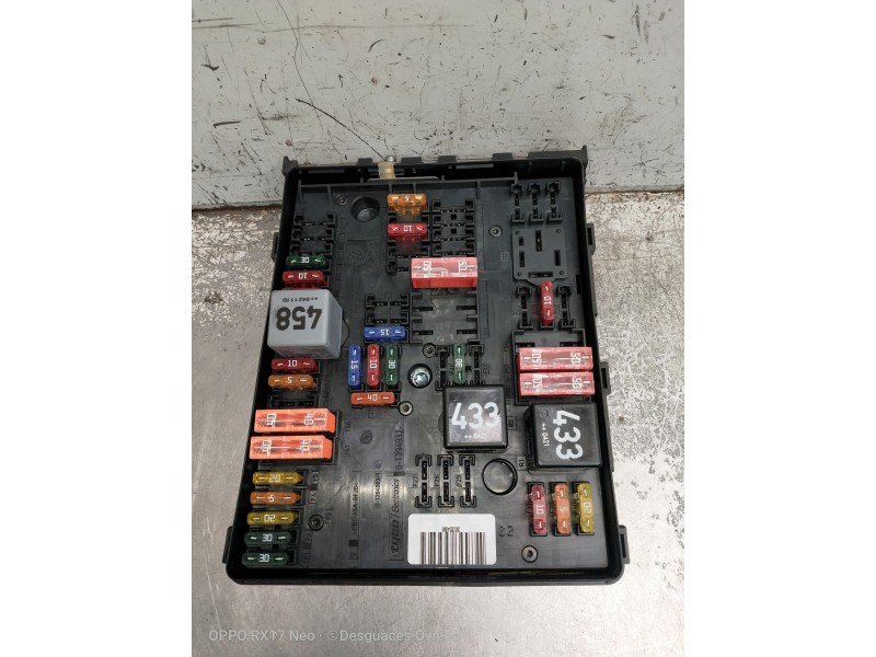 Recambio de caja reles / fusibles para audi a3 (8p) 1.9 tdi ambiente referencia OEM IAM 013949631C 01394932 