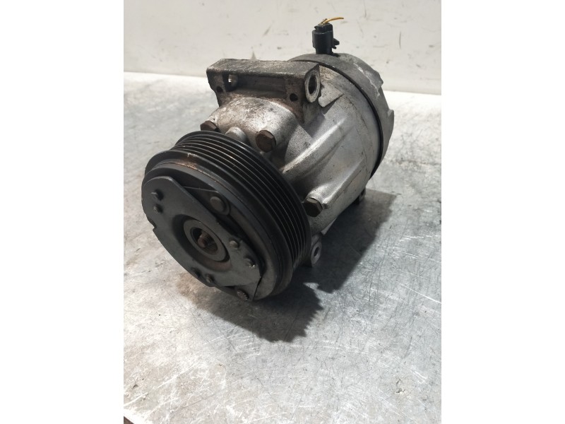 Recambio de compresor aire acondicionado para renault laguna ii (bg0) dynamique referencia OEM IAM 1135320 040920951 