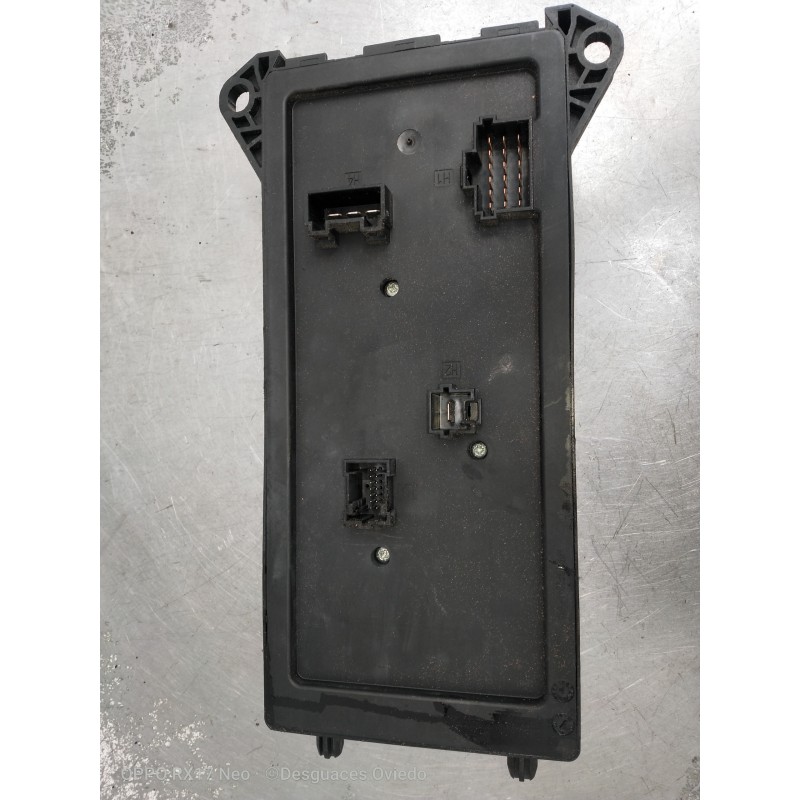 Recambio de caja reles / fusibles para mercedes sprinter iii furgón rwd / awd (02-2018) 2.1 cdi cat referencia OEM IAM A90654547