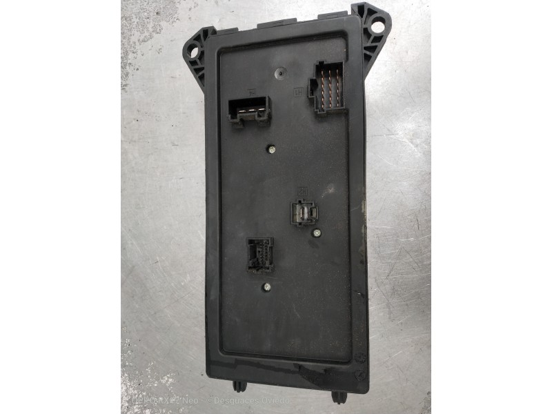 Recambio de caja reles / fusibles para mercedes sprinter iii furgón rwd / awd (02-2018) 2.1 cdi cat referencia OEM IAM A90654547