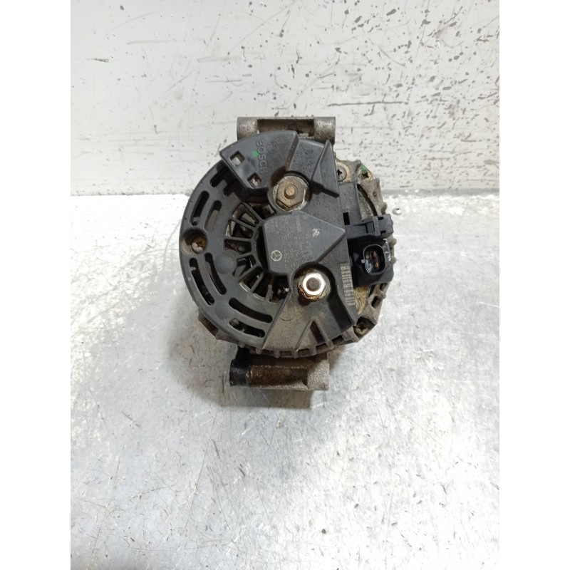Recambio de alternador para jeep gr.cherokee (wj/wg) 2.7 crd laredo referencia OEM IAM 0124515084 A0121544802 