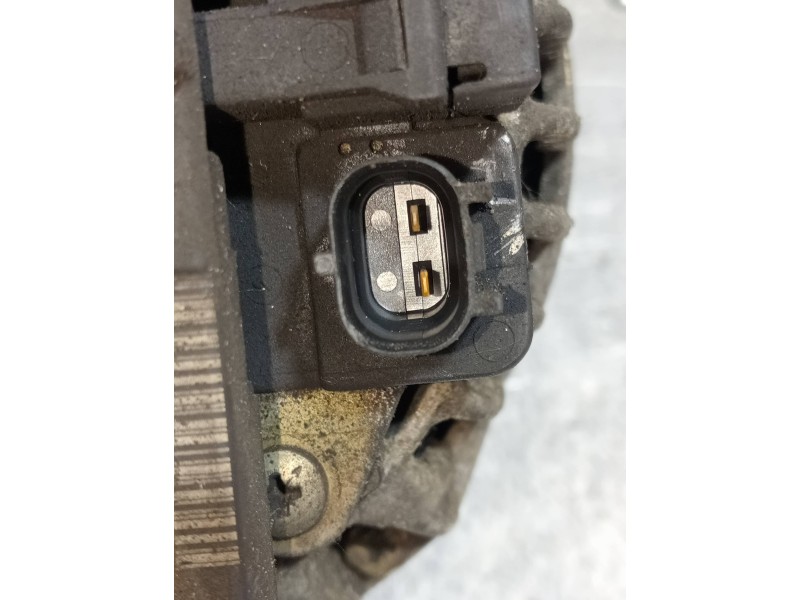 Recambio de alternador para jeep gr.cherokee (wj/wg) 2.7 crd laredo referencia OEM IAM 0124515084 A0121544802 