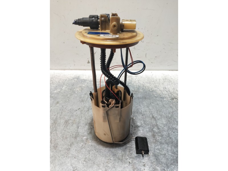 Recambio de bomba combustible para mercedes sprinter iii furgón rwd / awd (02-2018) 2.1 cdi cat referencia OEM IAM A9064705894ZG