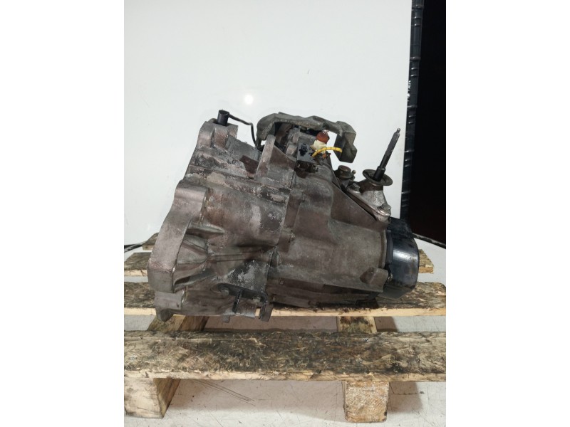 Recambio de caja cambios para peugeot 605 stdt referencia OEM IAM 20KM70 0001814 5V