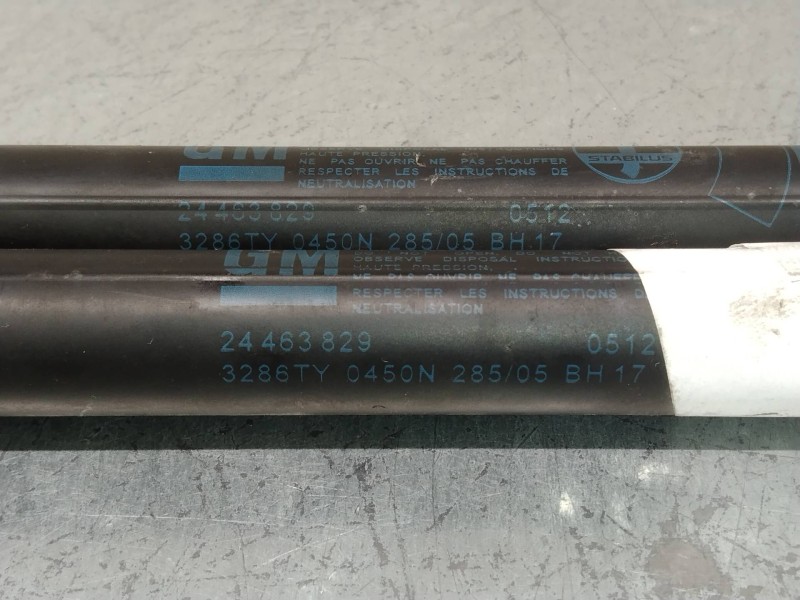 Recambio de amortiguadores maletero / porton para opel astra h ber. cosmo referencia OEM IAM 24463829  450N