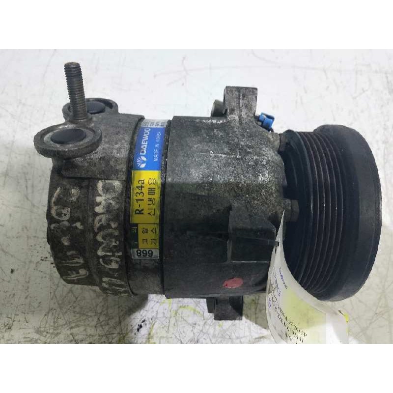 Recambio de compresor aire acondicionado para daewoo nubira berlina 2.0 cat referencia OEM IAM 700668 00062172 