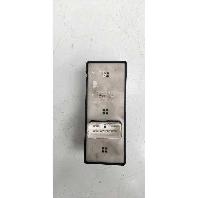 Recambio de mando elevalunas delantero izquierdo para kia carnival ii 2.9 cdri ex referencia OEM IAM 620W06740  