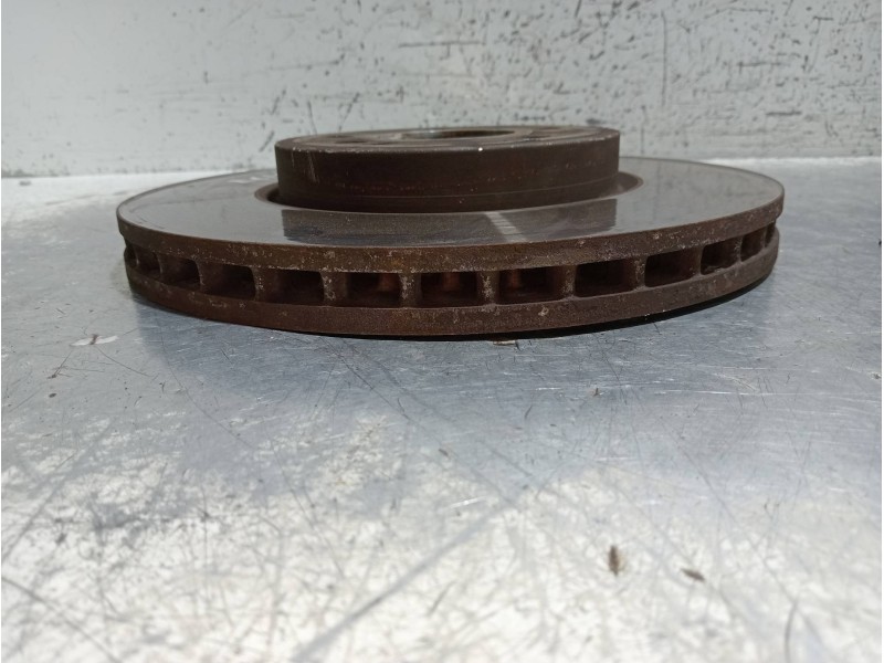 Recambio de disco freno delantero para mercedes clase a (w176) a 180 cdi blueefficiency (176.000) referencia OEM IAM    Recambio de disco freno delantero para mercedes clase a (w176) a 180 cdi blueefficiency (176.000) referencia OEM IAM