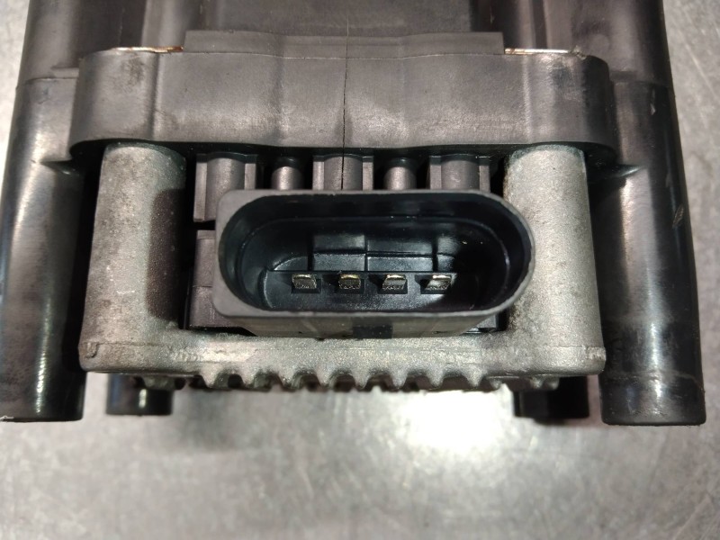 Recambio de bobina encendido para volkswagen golf iv berlina (1j1) básico referencia OEM IAM 0986221048  