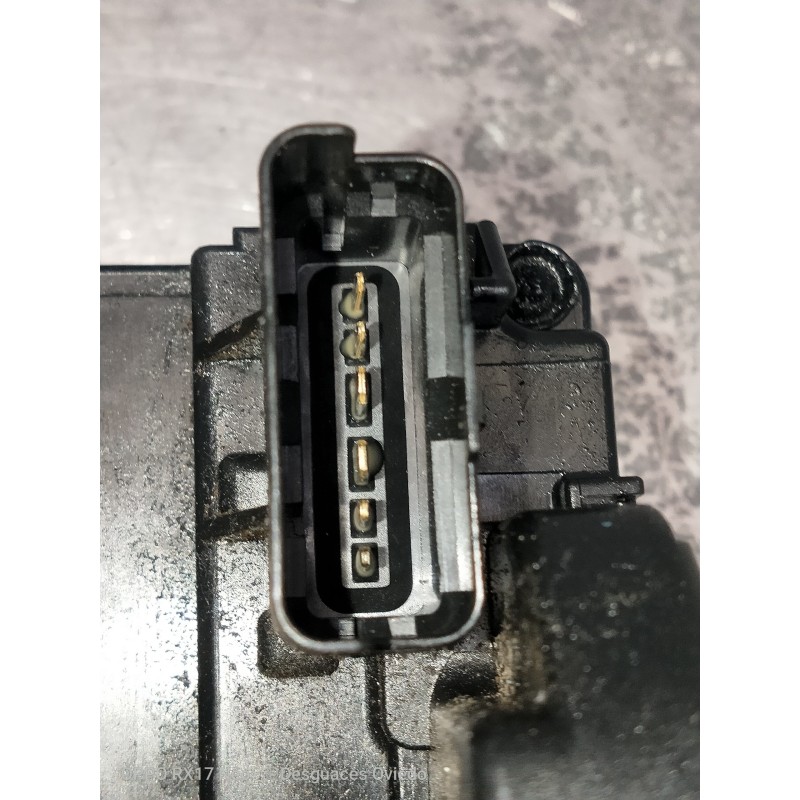 Recambio de motor cierre centralizado delantero izquierdo para nissan navara pick-up d23 2.3 dci referencia OEM IAM   4P