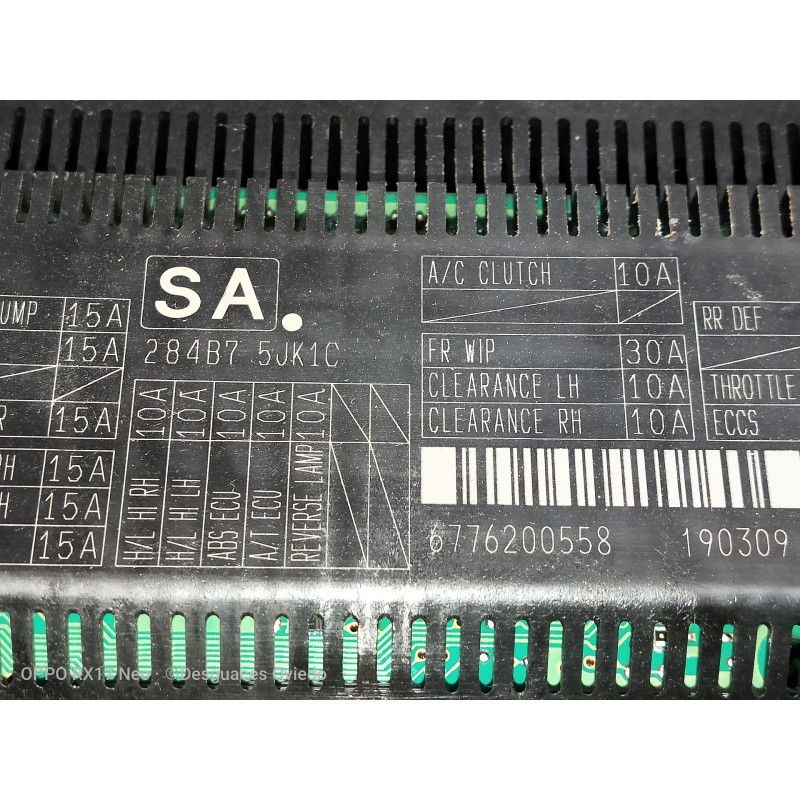 Recambio de caja reles / fusibles para nissan navara pick-up d23 2.3 dci referencia OEM IAM 284B75JK1C 6776200558 190309