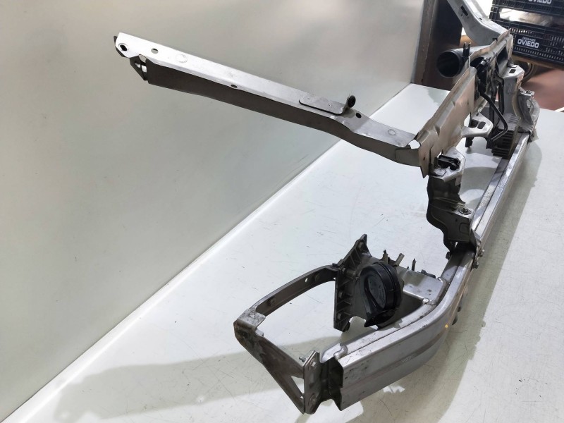 Recambio de panel frontal para mercedes clase a (w168) 170 cdi (168.008) referencia OEM IAM   