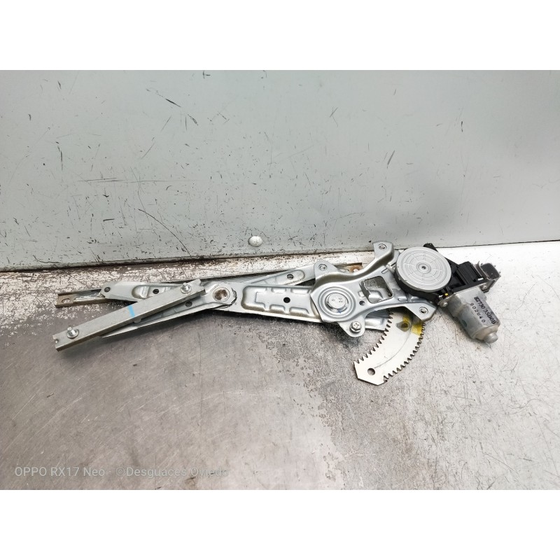 Recambio de elevalunas trasero derecho para nissan navara pick-up d23 2.3 dci referencia OEM IAM 827303SB0B 902040 4P