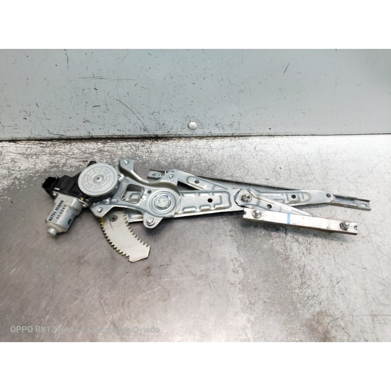 Recambio de elevalunas trasero izquierdo para nissan navara pick-up d23 2.3 dci referencia OEM IAM 827313SB0B 902060 4P