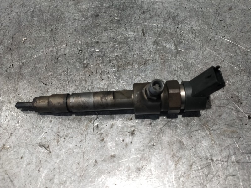 Recambio de inyector para lancia lybra berlina 1.9 jtd referencia OEM IAM 0445110002  BOSCH