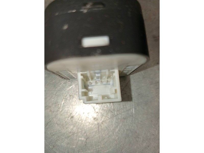 Recambio de mando elevalunas delantero izquierdo para audi q7 (4l) 3.0 tdi (176kw) referencia OEM IAM 4F0959655A  