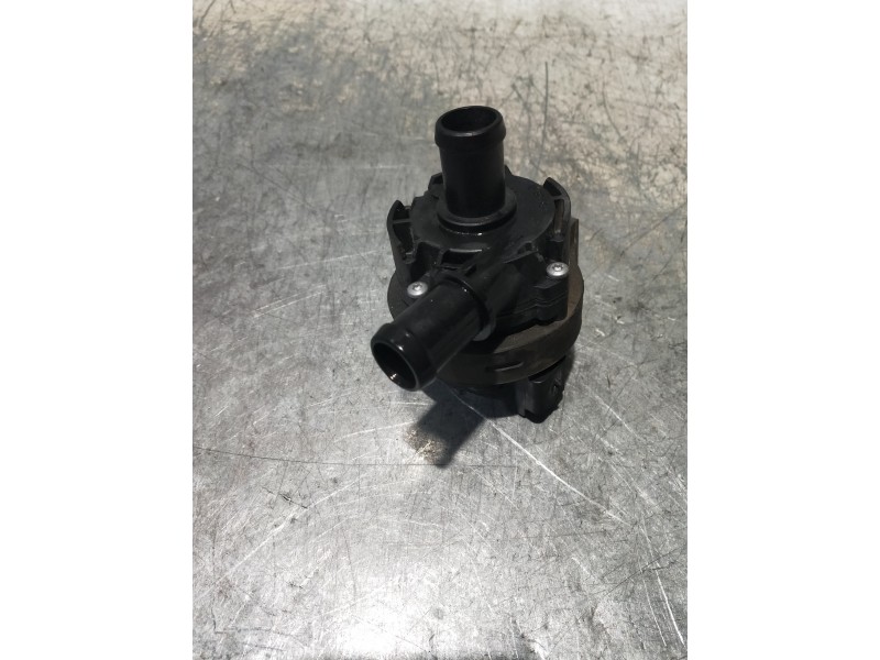 Recambio de bomba agua para nissan navara pick-up d23 2.3 dci referencia OEM IAM 925164GA0A 0392023219 