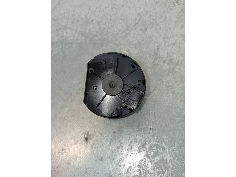 Recambio de mando luces para audi q7 (4l) 3.0 tdi (176kw) referencia OEM IAM 4F1941531E  