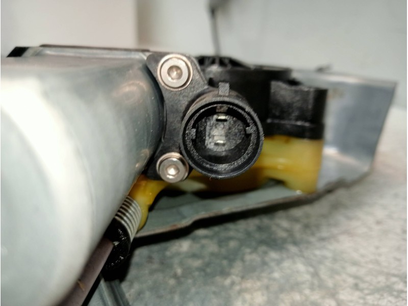 Recambio de elevalunas delantero derecho para renault kangoo profesional referencia OEM IAM 128001182B  5P