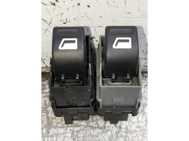 Recambio de mando elevalunas delantero izquierdo para peugeot 307 (s1) xr referencia OEM IAM   5P