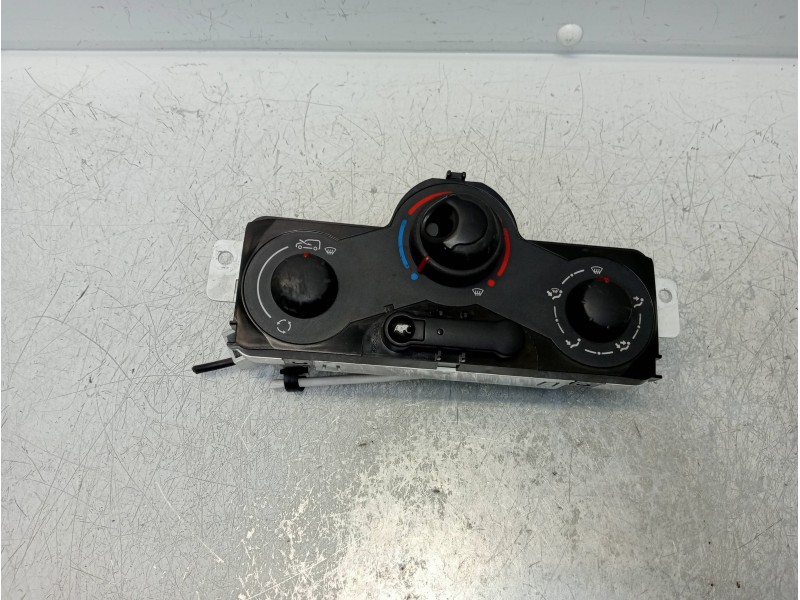 Recambio de mando calefaccion / aire acondicionado para renault kangoo profesional referencia OEM IAM 5F2140100  
