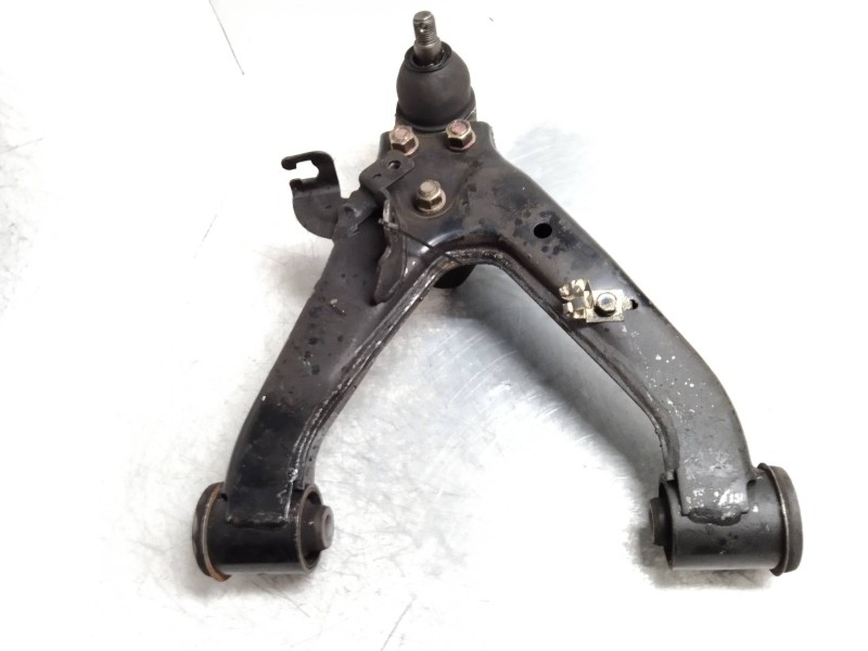 Recambio de brazo suspension superior trasero derecho para mitsubishi montero (v60/v70) 2.5 tdi sahel (3-ptas.) referencia OEM I