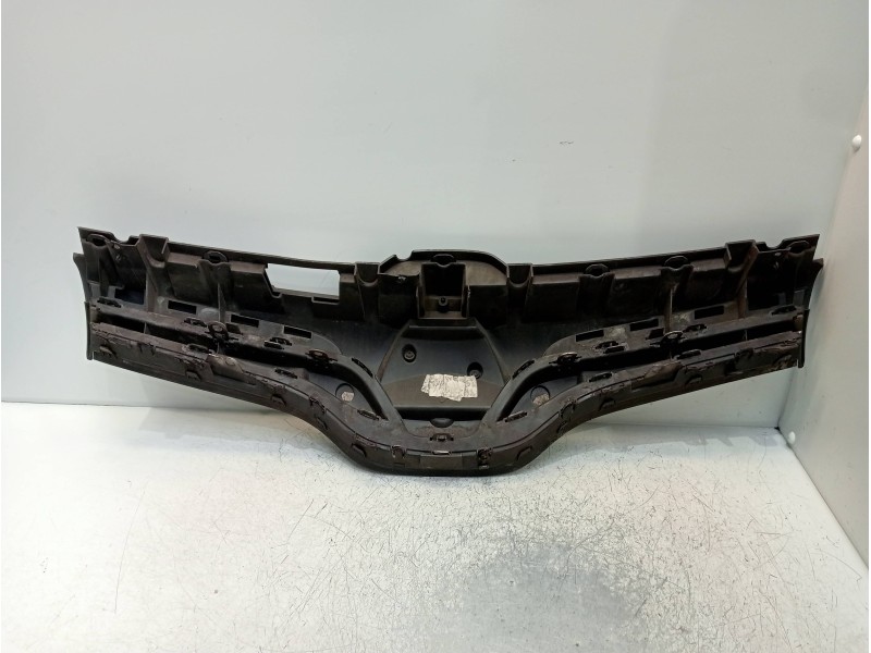 Recambio de rejilla delantera para renault kangoo profesional referencia OEM IAM   