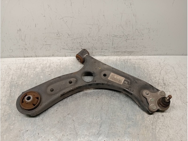 Recambio de brazo suspension inferior delantero derecho para hyundai elantra (ad)(2016) tecno referencia OEM IAM 54501F2000  