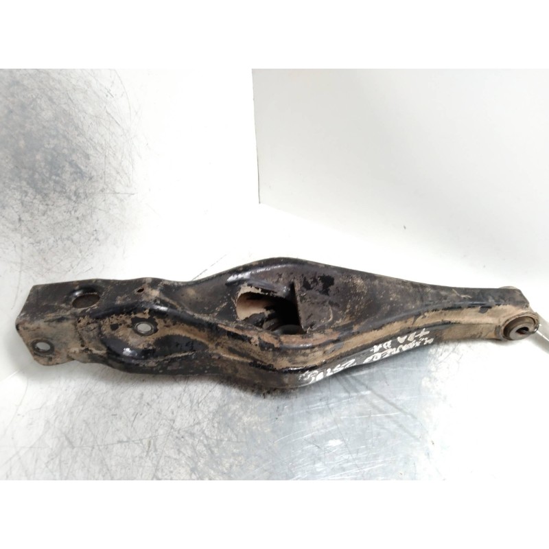 Recambio de brazo suspension inferior trasero derecho para mitsubishi montero (v60/v70) 2.5 td cat referencia OEM IAM   