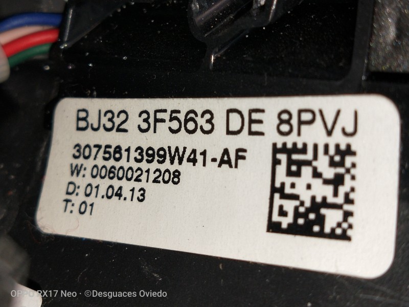 Recambio de volante para land rover evoque dynamic referencia OEM IAM BJ323F563DE8PVJ 307561384W41AF BJ3213D767CC1