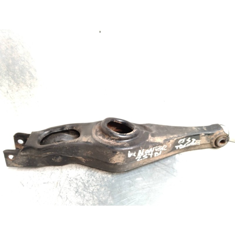 Recambio de brazo suspension inferior trasero izquierdo para mitsubishi montero (v60/v70) 2.5 td cat referencia OEM IAM   