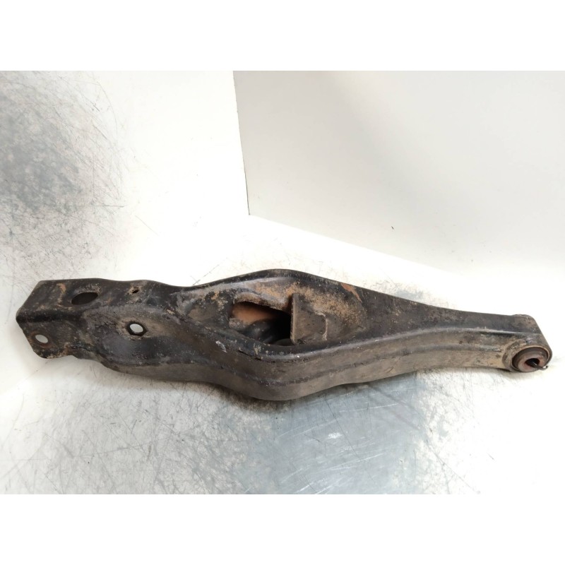Recambio de brazo suspension inferior trasero izquierdo para mitsubishi montero (v60/v70) 2.5 td cat referencia OEM IAM   