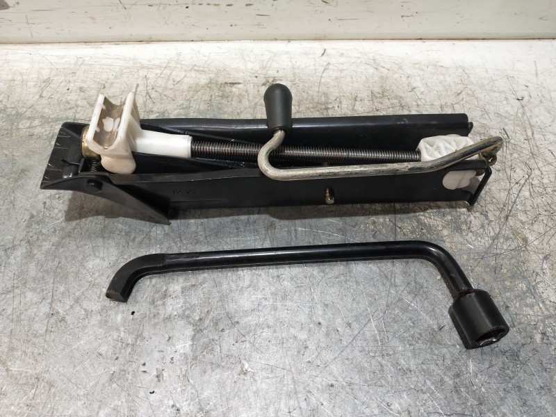 Recambio de gato para peugeot 307 (s1) xr referencia OEM IAM   
