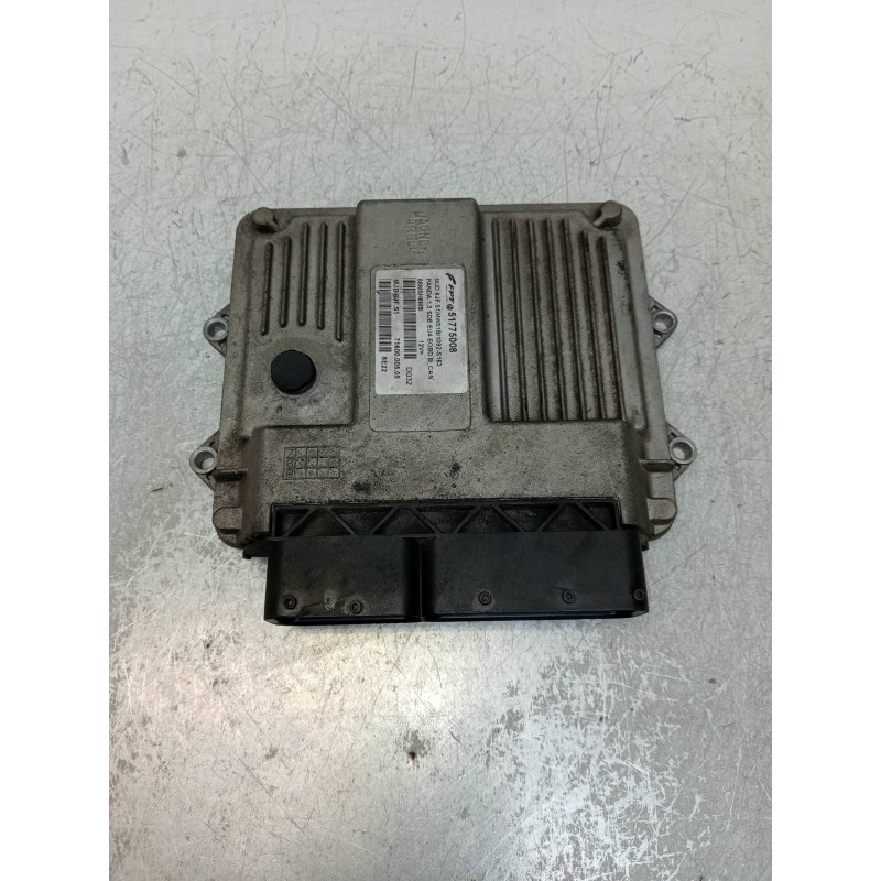 Recambio de centralita motor uce para fiat panda van (i) (271) active 2 sitze referencia OEM IAM 51775008 7160000505 