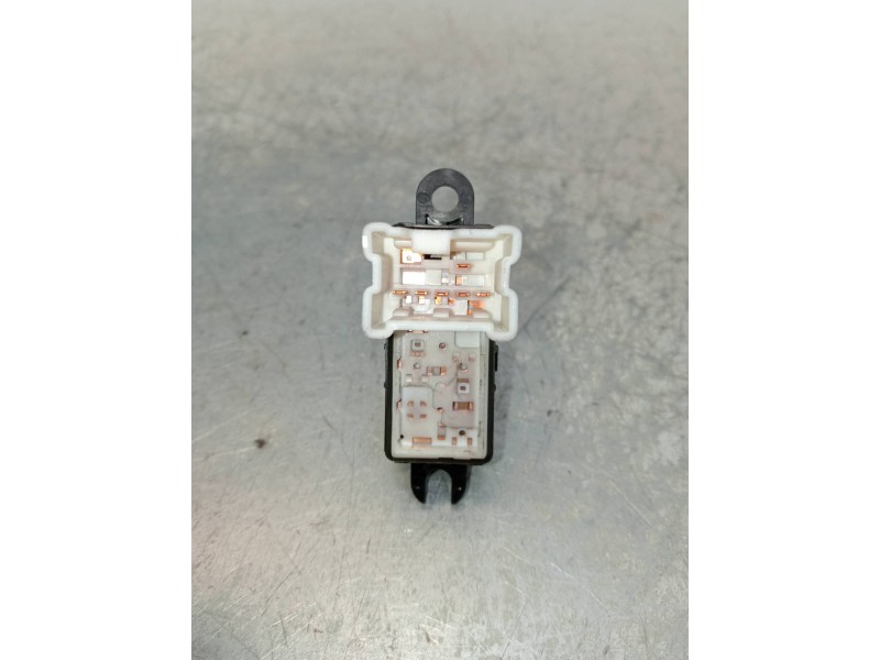 Recambio de mando elevalunas delantero derecho para nissan micra (k12e) acenta referencia OEM IAM   3P