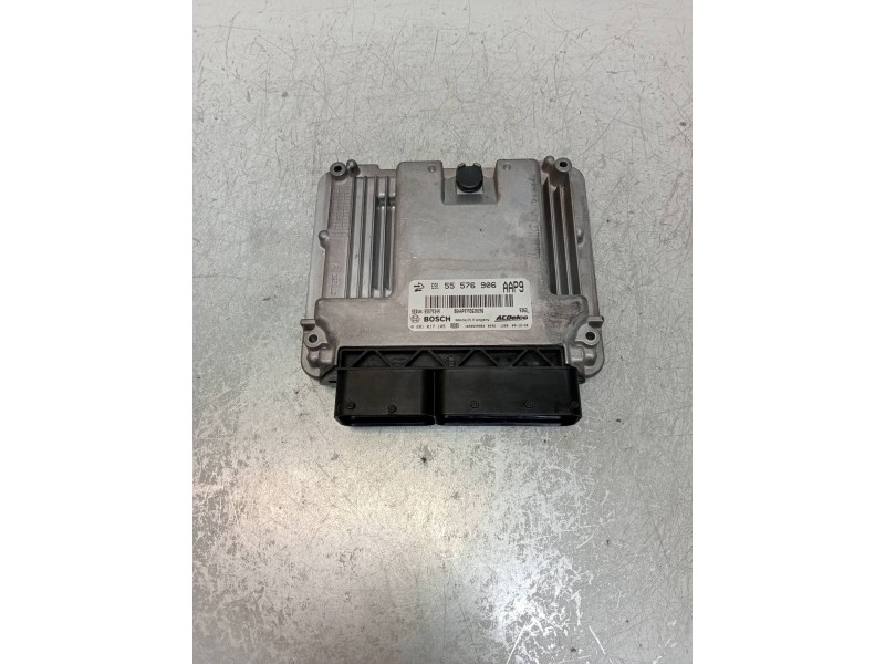 Recambio de centralita motor uce para opel insignia berlina cosmo referencia OEM IAM 0281017105 55576906 