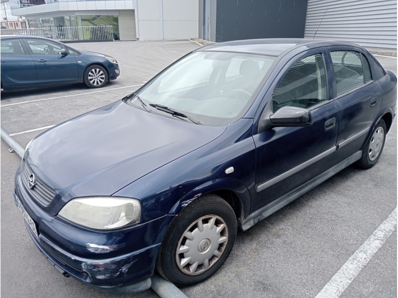 opel astra g berlina del año 1999