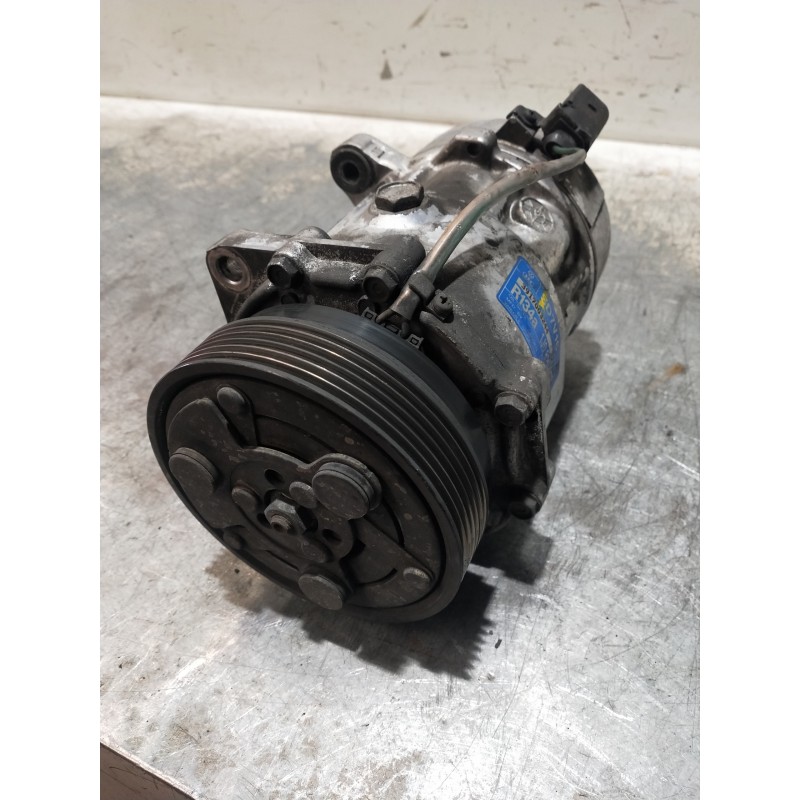 Recambio de compresor aire acondicionado para seat leon (1m1) sport f.r. referencia OEM IAM SD7V16 1233 R134A 1J0820803K