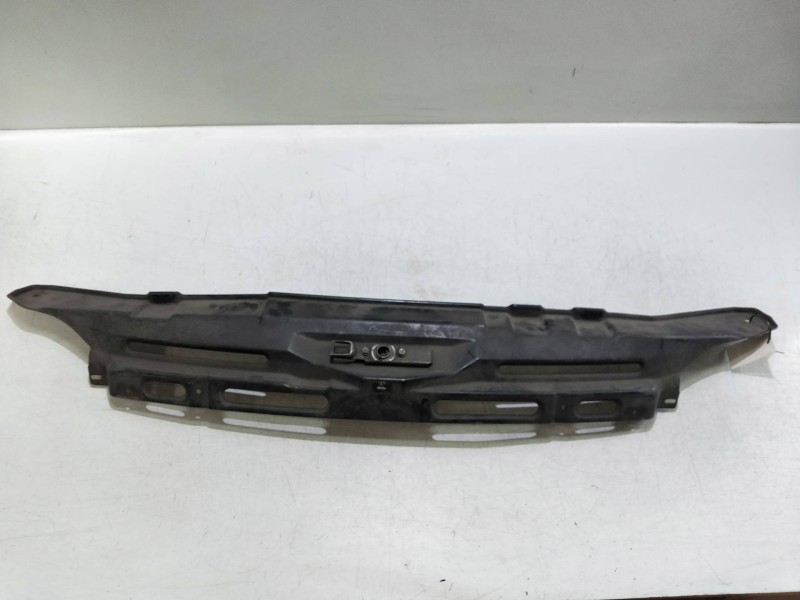 Recambio de panel frontal para mercedes sprinter 02.00  caja abierta, doble cab. 208 cdi (901.6/902.621-622) referencia OEM IAM 