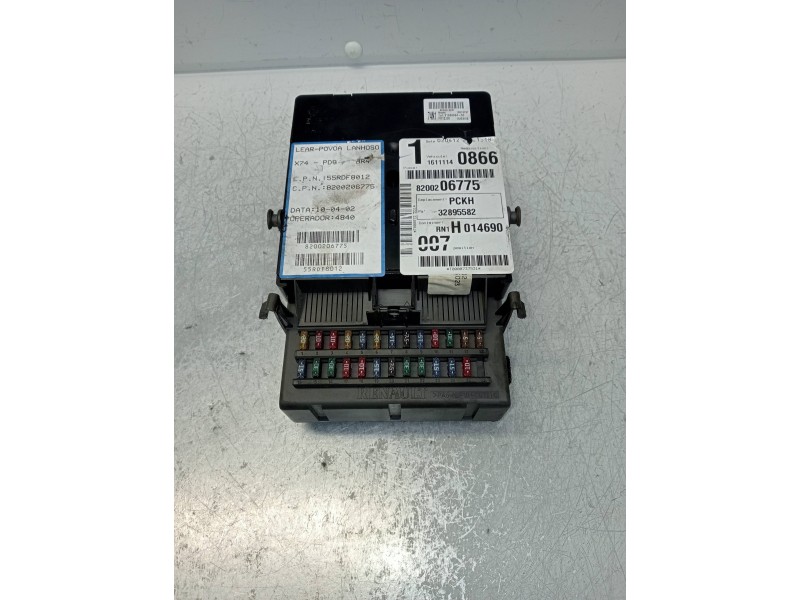 Recambio de caja reles / fusibles para renault laguna ii (bg0) authentique referencia OEM IAM 8200148809  