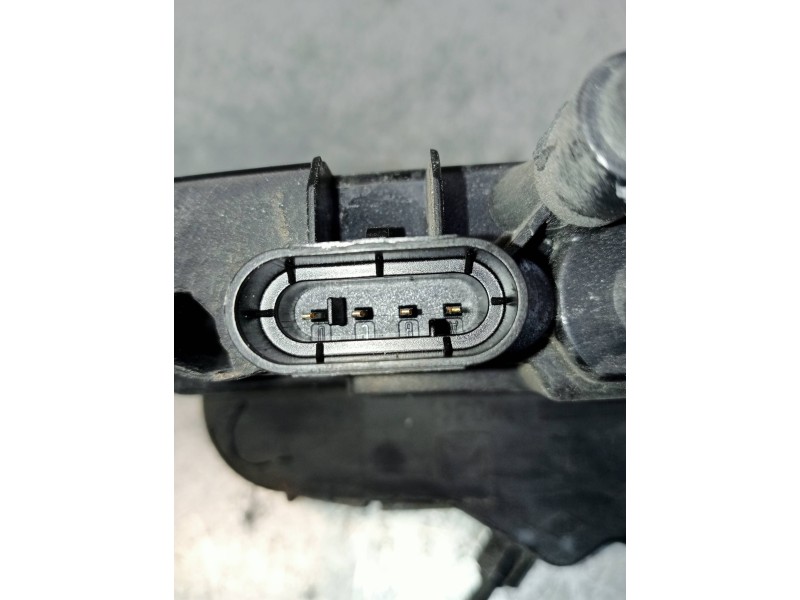 Recambio de motor cierre centralizado delantero derecho para renault laguna ii (bg0) authentique referencia OEM IAM   5P