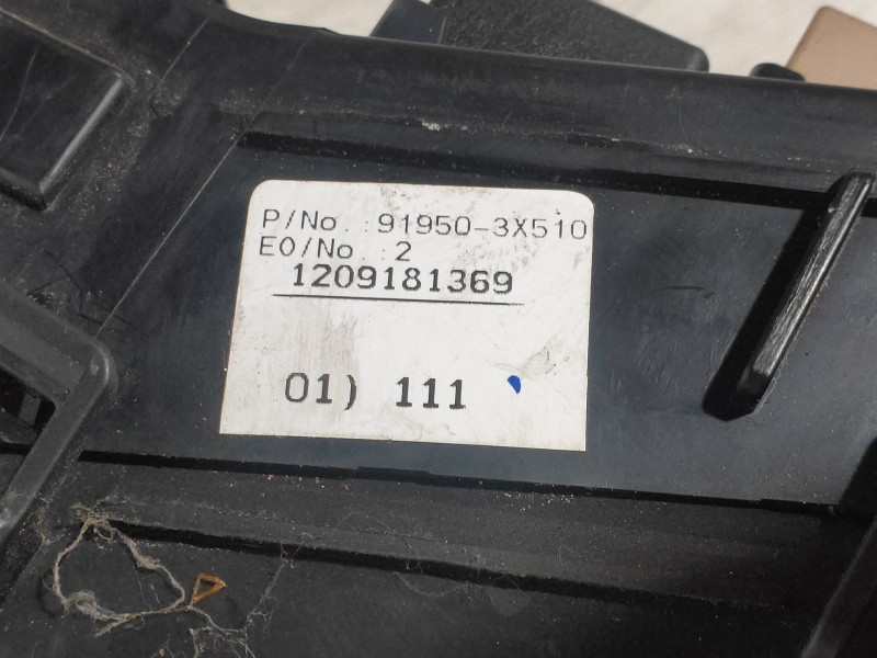 Recambio de caja reles / fusibles para hyundai i40 cw gl tecno referencia OEM IAM 1879001315 912033Z180 919513X140 