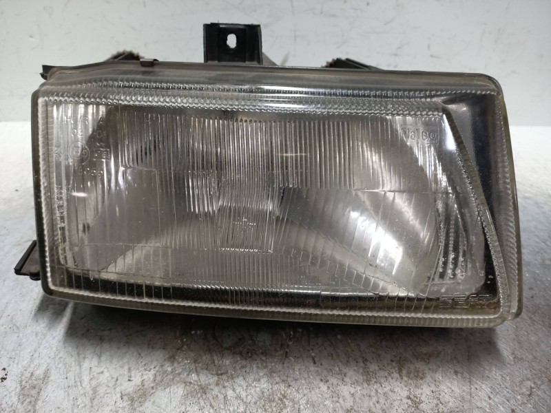 Recambio de faro izquierdo para seat cordoba berlina (6k2) glx referencia OEM IAM   