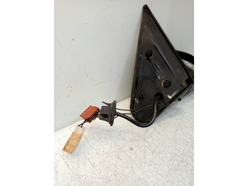 Recambio de retrovisor derecho para peugeot 605 stdt referencia OEM IAM   ELÉCTRICO