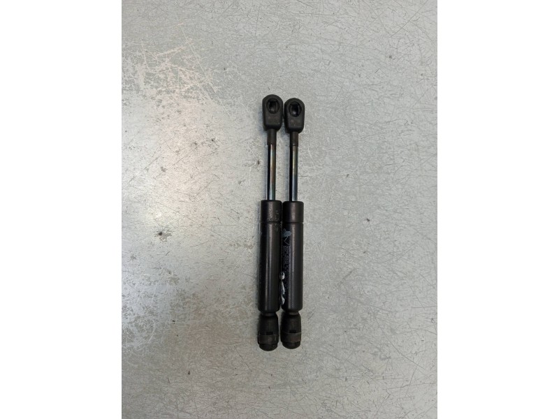 Recambio de amortiguadores capo para peugeot 605 stdt referencia OEM IAM 9602673980  