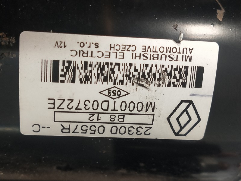 Recambio de motor arranque para renault clio iv referencia OEM IAM 233000557R M000TD0372ZE 